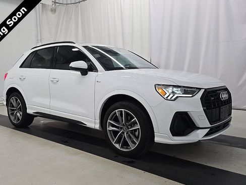 Used 2024 Audi Q3 2.0T Premium Plus w/ Premium Plus Package AWD/4WD image 1