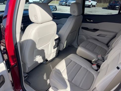 Used 2023 GMC Acadia Denali w/ Denali Ultimate Package image 20