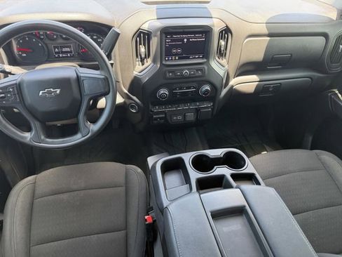 Used 2025 Chevrolet Silverado 2500 Custom w/ Custom Value Package AWD/4WD image 17