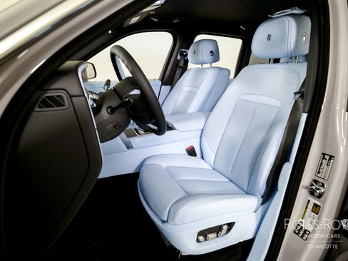 New 2026 Rolls-Royce Cullinan image 13