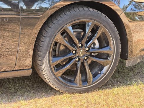 Used 2024 Chevrolet Malibu LT w/ Midnight Edition image 9