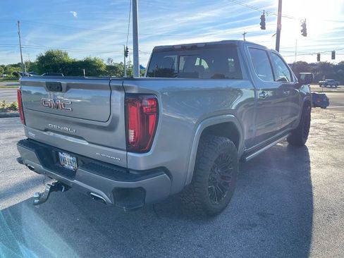 Used 2023 GMC Sierra 1500 Denali AWD/4WD image 3