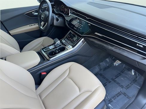 Used 2024 Audi Q8 Premium w/ Convenience Package image 14