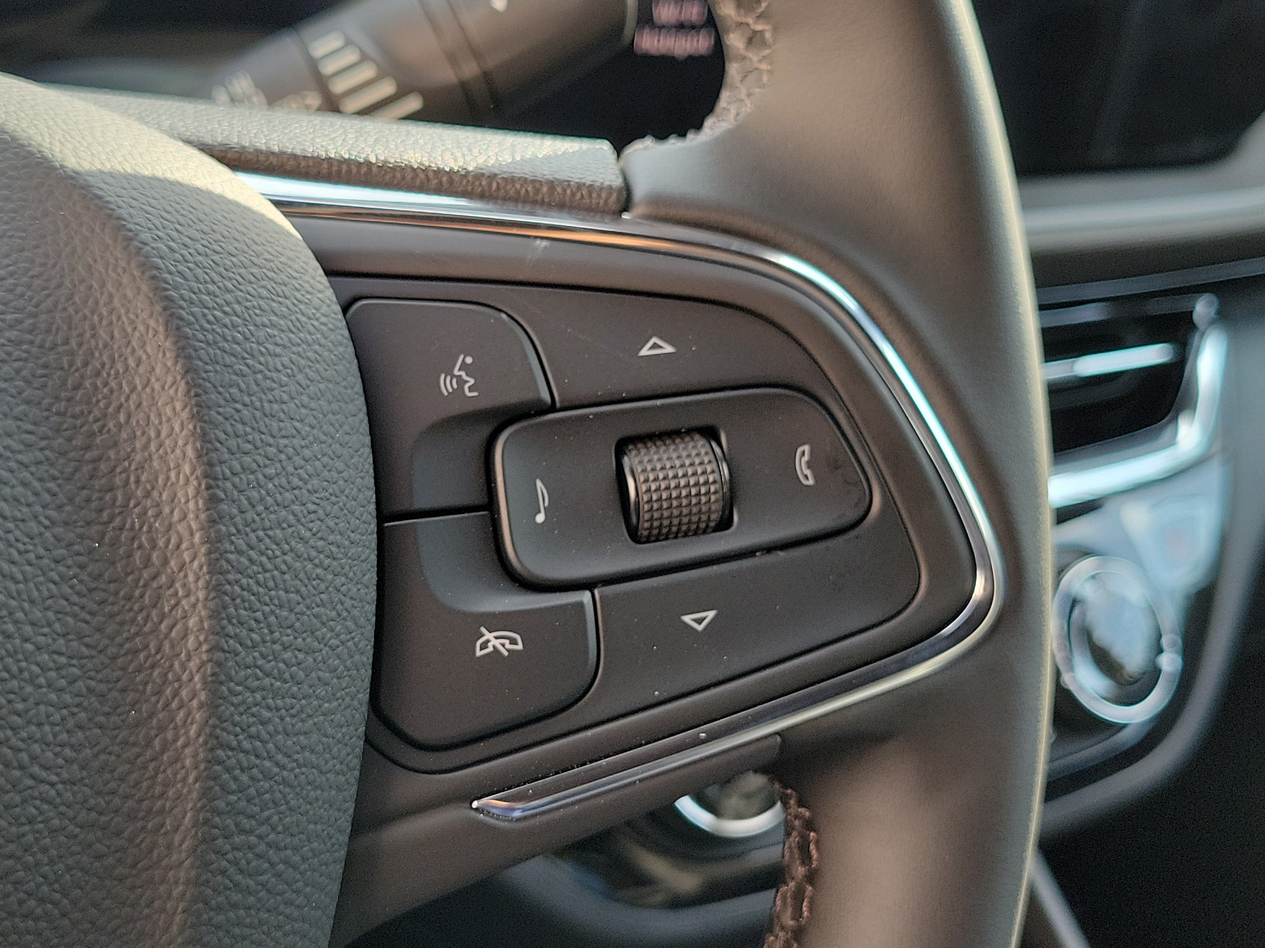 New 2026 Buick Envista Sport Touring w/ Convenience I Package FWD image 26
