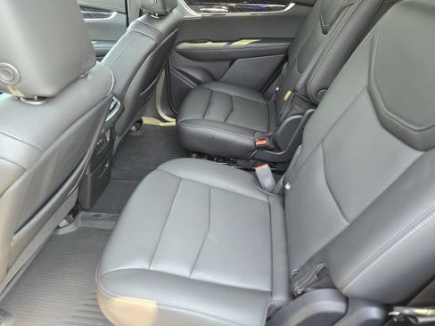 Used 2021 Cadillac XT6 Premium Luxury AWD/4WD image 31