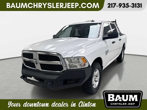 Used 2022 RAM 1500 Classic SLT w/ Electronics Group AWD/4WD image 1