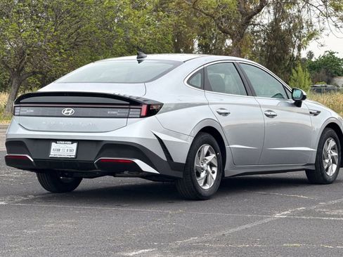 New 2026 Hyundai Sonata SE FWD image 4