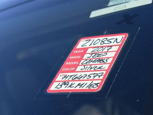 Used 2017 Jeep Compass Trailhawk w/ Leather Interior Group image 38