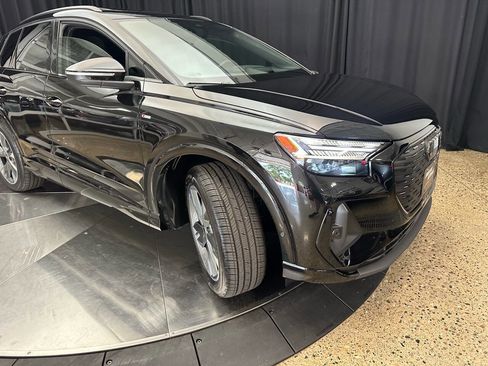 Used 2023 Audi Q4 e-tron Prestige w/ Black Optic Package image 8