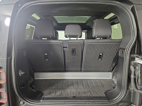 Used 2022 Land Rover Defender 90 V8 image 29