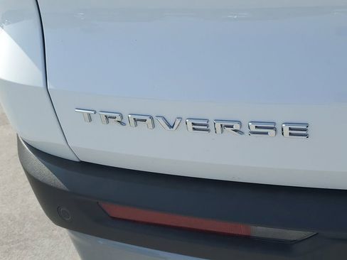 New 2026 Chevrolet Traverse LT w/ Driver Confidence Package image 7