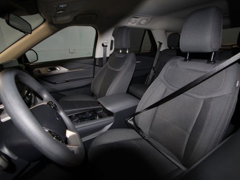 New 2026 Ford Explorer Active image 3