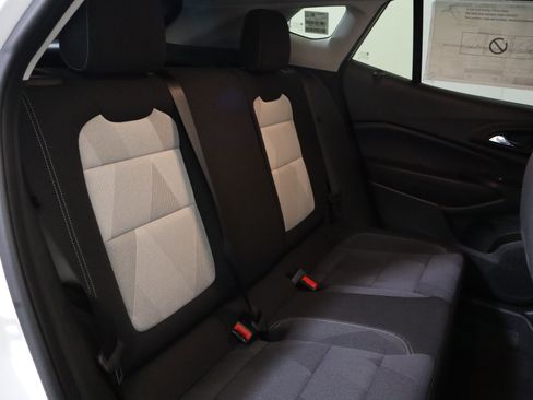 New 2026 Chevrolet Trax LS w/ LS Convenience Package FWD image 22