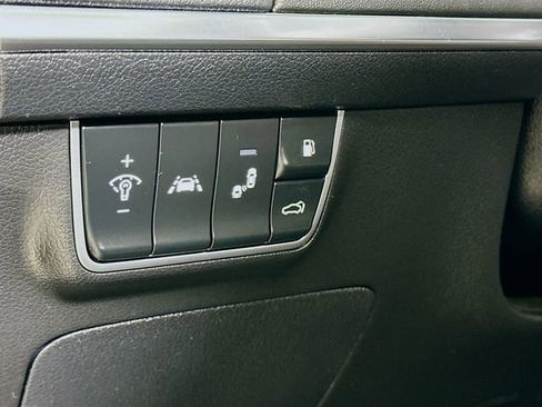 Used 2021 Kia Stinger GT2 image 10