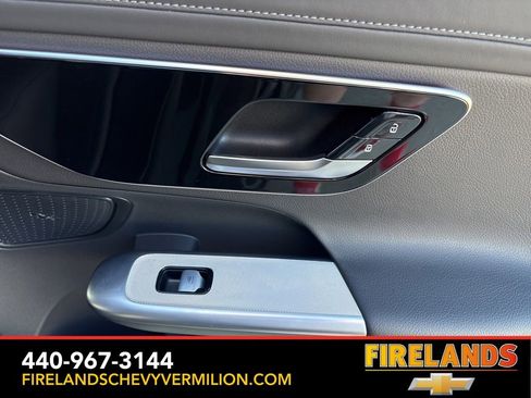 Used 2023 Mercedes-Benz GLC 300 4MATIC image 37