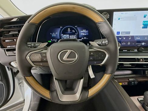 New 2026 Lexus RX 450h AWD image 10