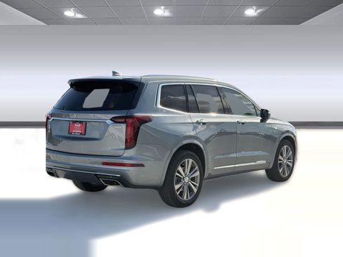 Used 2023 Cadillac XT6 Premium Luxury FWD image 9