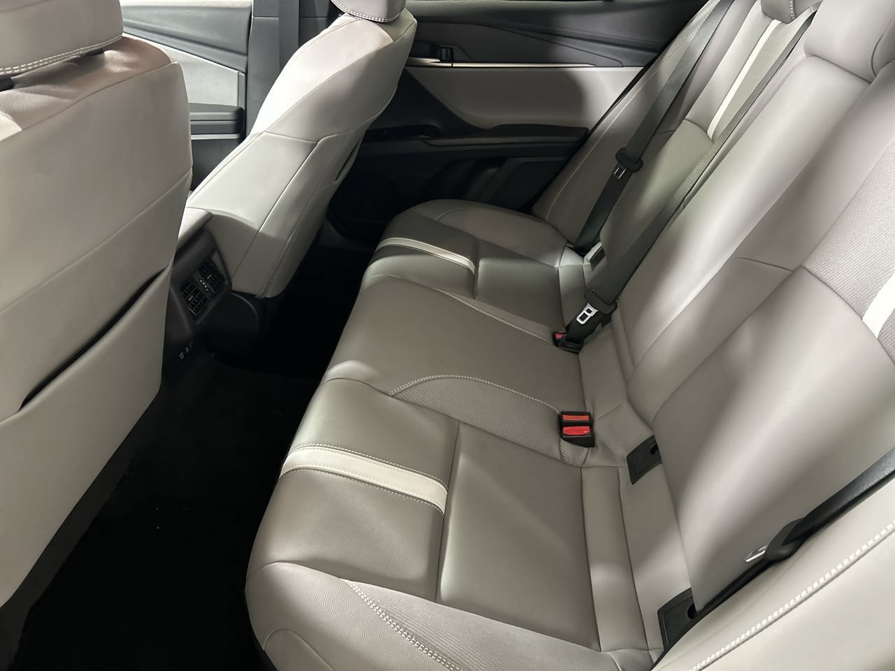 Used 2026 Toyota Camry SE FWD image 24