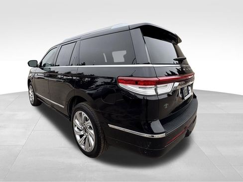 Used 2024 Lincoln Navigator Reserve w/ Equipment Group 201A image 10