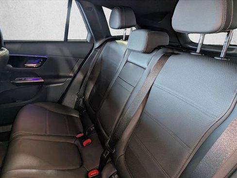 Used 2024 Mercedes-Benz GLC 300 image 20