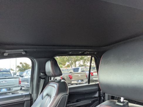 Certified 2023 Ford Expedition Limited image 24