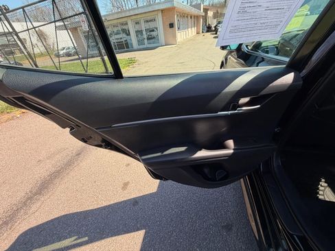 Used 2021 Toyota Camry SE w/ Audio Upgrade Package image 20