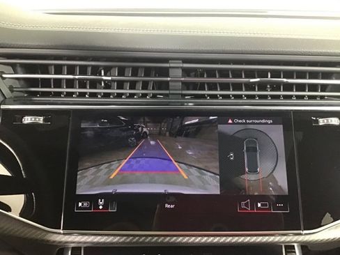 Used 2025 Audi SQ7 Premium Plus image 17