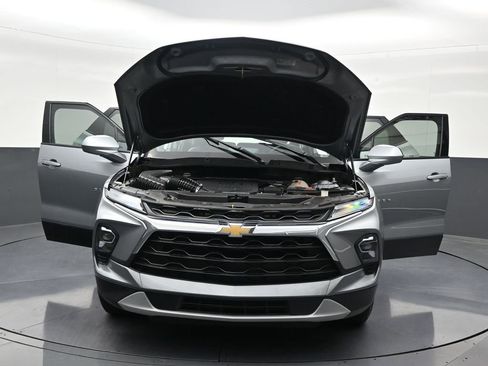 Used 2024 Chevrolet Blazer LT FWD image 38