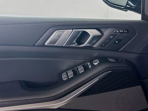 Used 2020 BMW X7 xDrive40i w/ Premium Package image 18