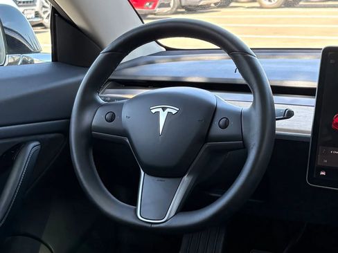 Used 2019 Tesla Model 3 Mid Range RWD image 23