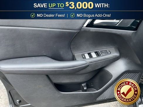 Used 2023 Mitsubishi Outlander SE image 26