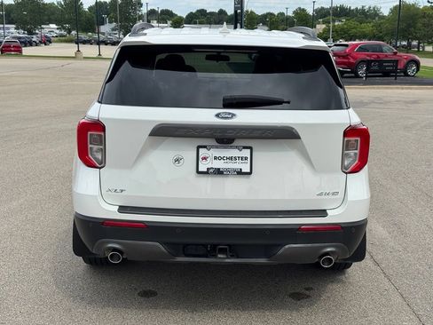 Used 2023 Ford Explorer XLT w/ Equipment Group 202A AWD/4WD image 42