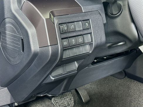 Used 2025 Toyota 4Runner TRD Off-Road image 10