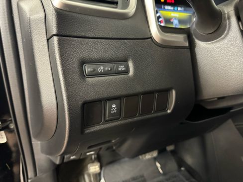 Used 2017 Nissan Murano SV image 17