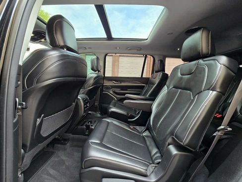 Used 2021 Jeep Grand Cherokee L Limited w/ Luxury Tech Group II image 40