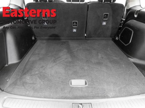Used 2023 Jeep Grand Cherokee 4WD 4xe image 9