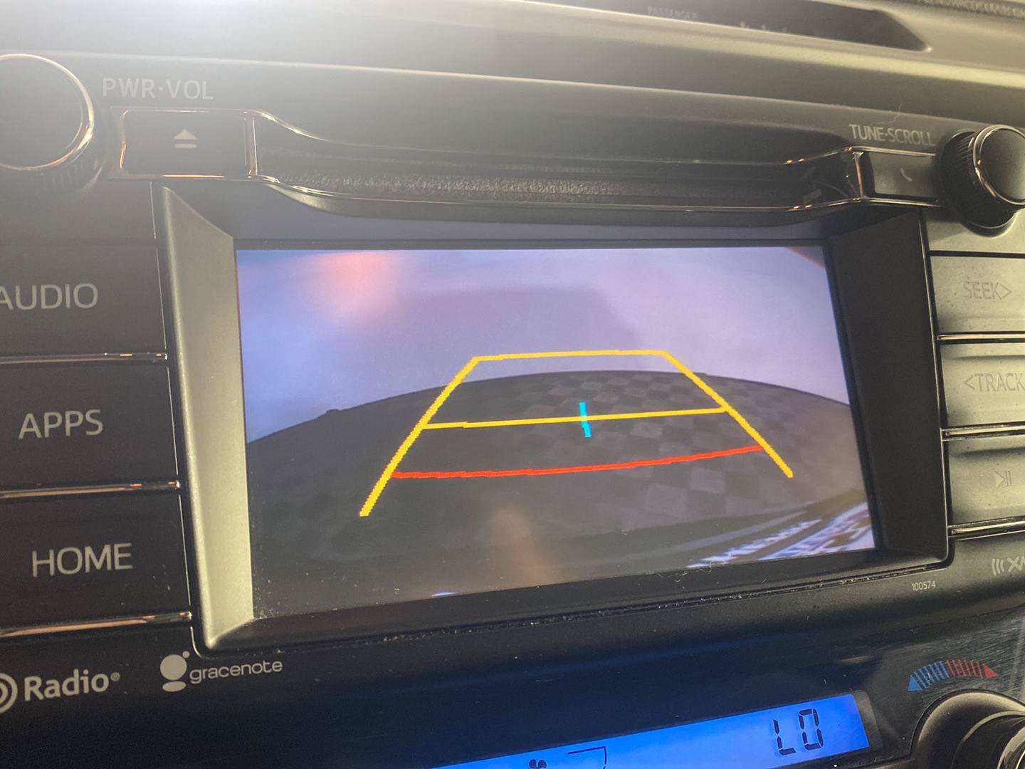 Used 2018 Toyota RAV4 XLE AWD/4WD image 13