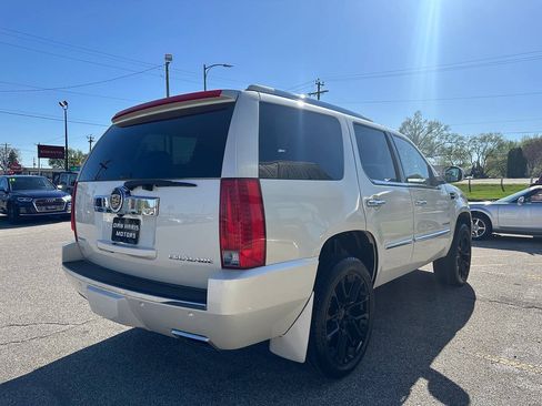Used 2014 Cadillac Escalade Platinum AWD/4WD image 8