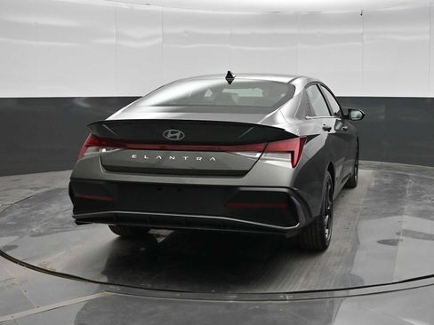 New 2026 Hyundai Elantra SEL Sport Premium FWD image 6