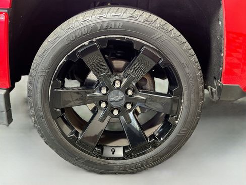 Used 2017 Chevrolet Silverado 1500 LT w/ Rally 2 Edition AWD/4WD image 14