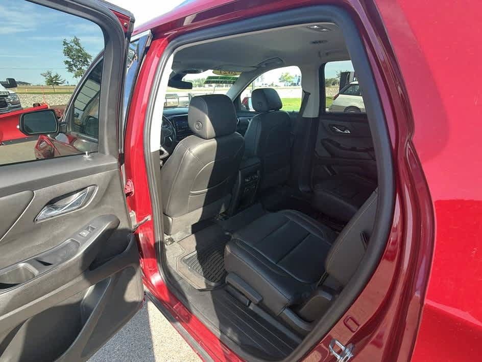 Used 2021 Chevrolet Traverse Premier AWD/4WD image 20