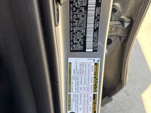 Used 2022 Lexus UX 250h F Sport w/ F Sport Premium Package AWD/4WD image 11