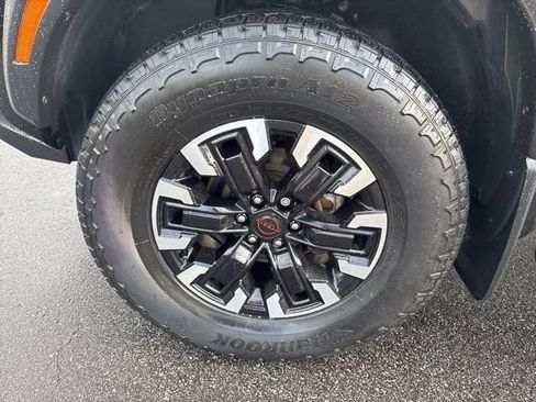 Used 2022 Nissan Frontier PRO-4X image 27