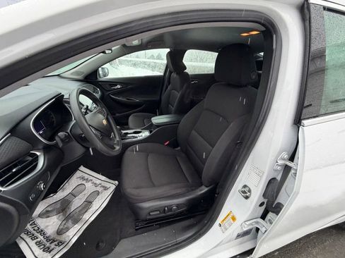 Used 2023 Chevrolet Malibu LT image 9