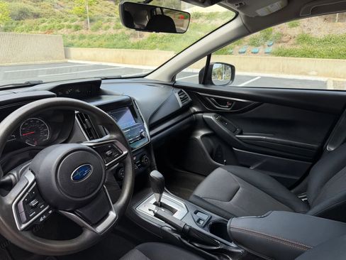 Used 2018 Subaru Crosstrek 2.0i AWD/4WD image 10