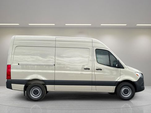 New 2025 Mercedes-Benz Sprinter 2500 image 3