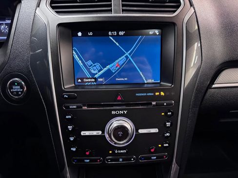 Used 2017 Ford Explorer Sport image 26