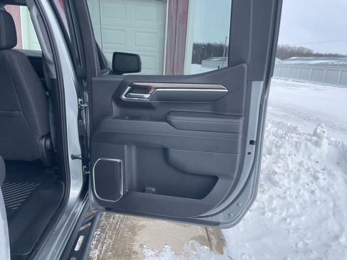 Used 2024 Chevrolet Silverado 1500 LT image 21