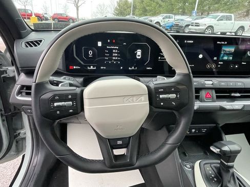 Certified 2025 Kia K4 GT-Line w/ GT-Line Premium Package image 31