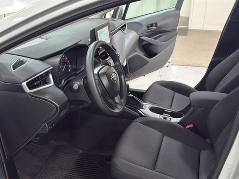 Certified 2025 Toyota Corolla LE image 12